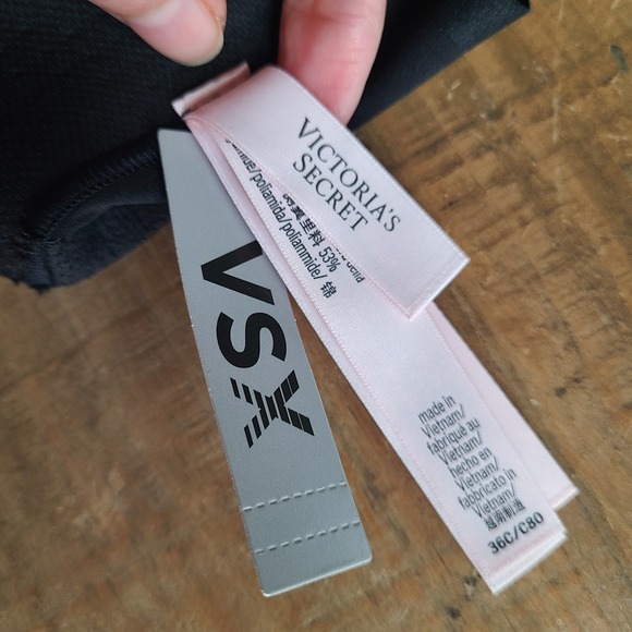 Victorias Secret VSX Knockout‎ 2 Underwire Sports Bra 36C Black High Support Zip - Picture 3 of 4